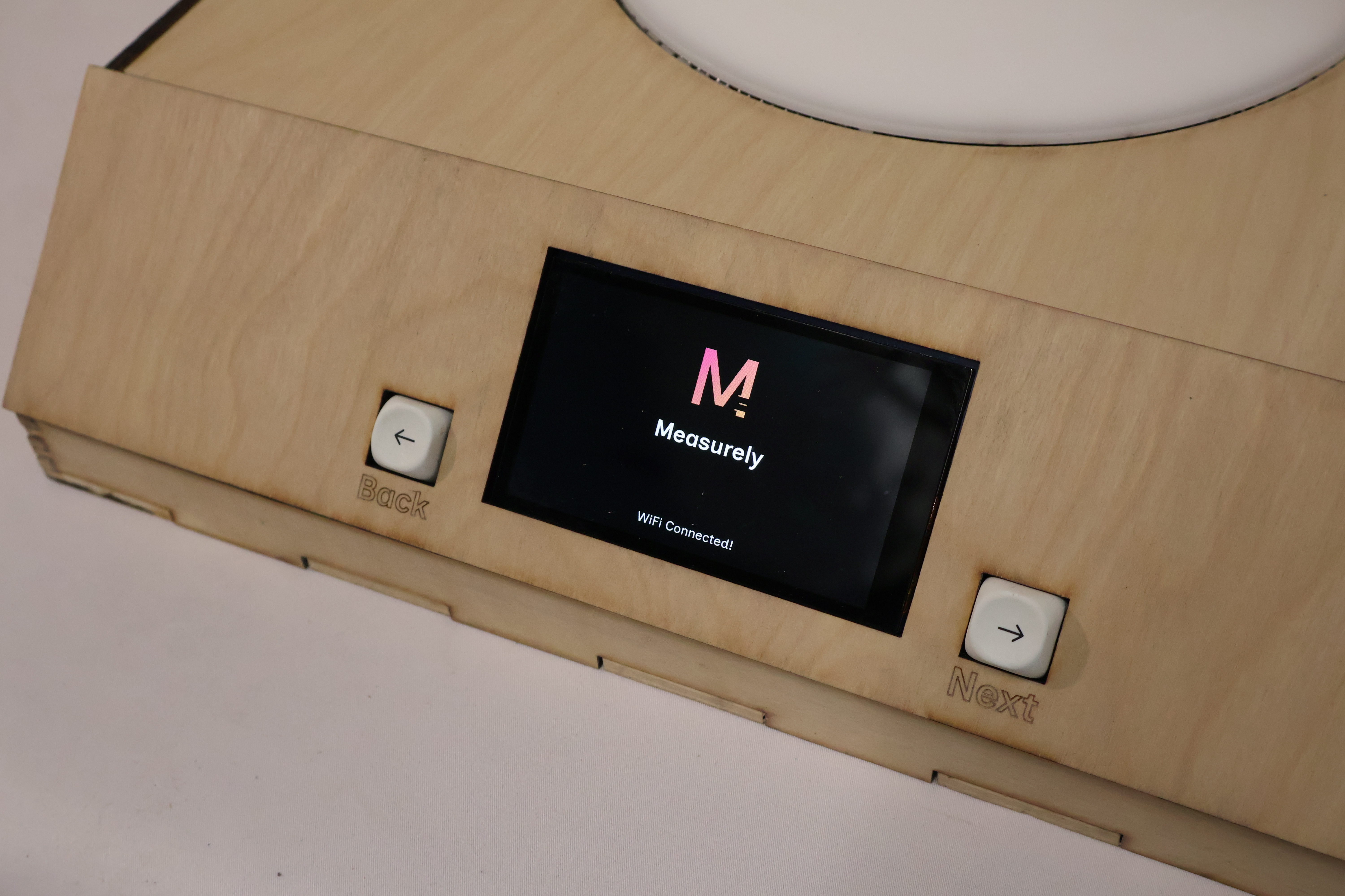 Measurely — close-up of screen and buttons
